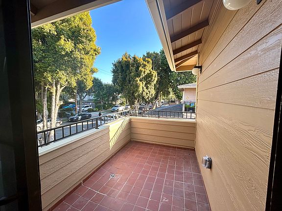 4th image of 1601 San Pascual St