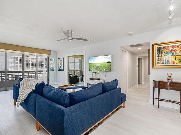 3rd image of 19101 Mystic Pointe Drive #2301