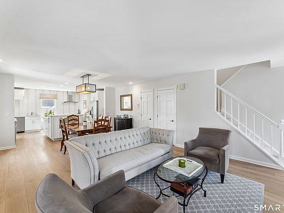 4th image of 146 Sherman Court