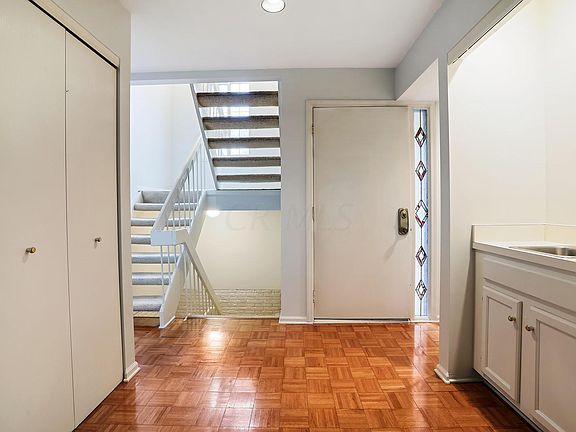 3rd image of 111 Saint Julien Dr