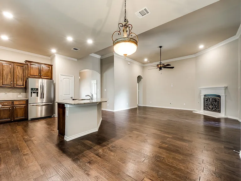 1321 Crescent Cove Dr — Photo 14