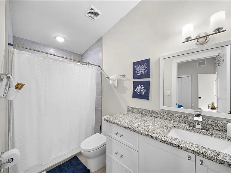 3260 Woodside Ave — Photo 14