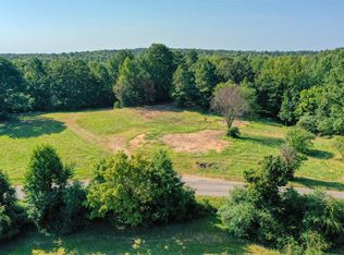 1625 Kirk Rd, Huntingdon, TN 38344