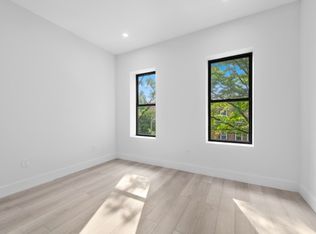34-32 43rd St #2E, Long Island City, NY 11101