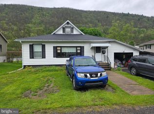 1109 Central Ave, Renovo, PA 17764