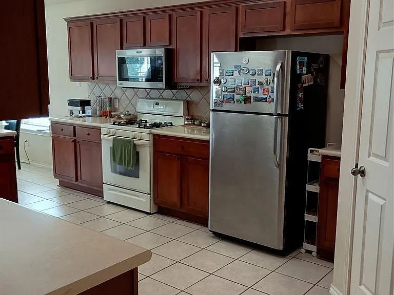 11616 Fletcher Hall Ln — Photo 2