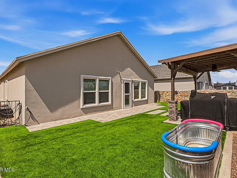 7392 Norte Brasil Dr — Photo 40