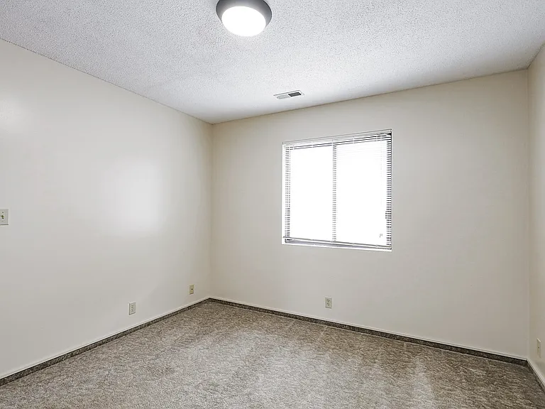 1235 B St #2 — Photo 25