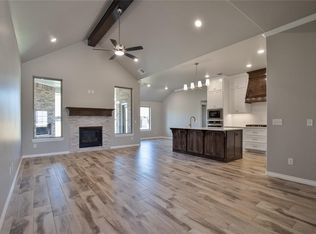 9309 NW 118th Ter, Yukon, OK 73099