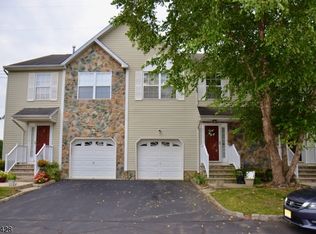 3 Victoria Dr, Somerset, NJ 08873