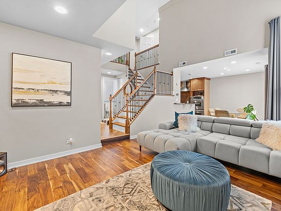 5th image of 145 E Raleigh Ct