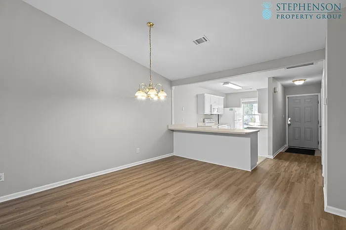 423 Elders Pond Cir — Photo 8