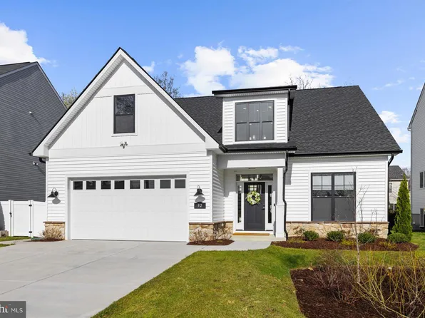 92 Edelton Ave, Severn, MD 21144