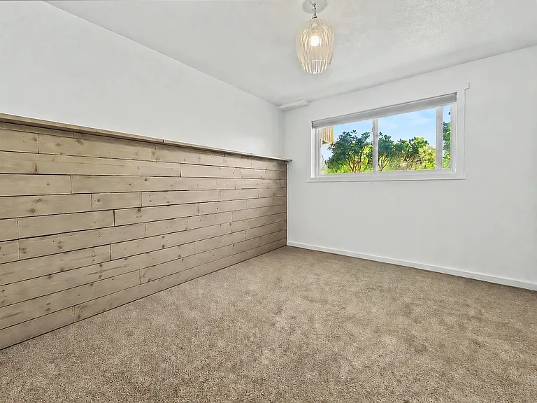 16815 NE 6th Pl — Photo 30