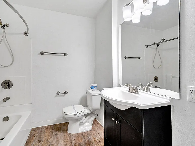1820 NE 104th Ave #1 — Photo 20
