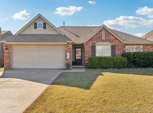 2401 W Pensacola St, Broken Arrow, OK 74011