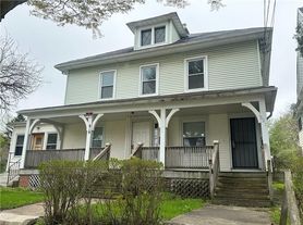 621 Jay St