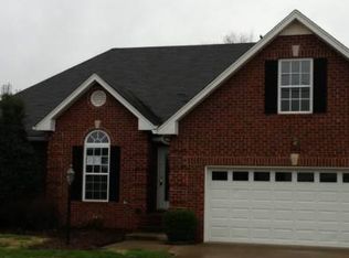 161 Putter Point Dr, Gallatin, TN 37066