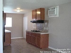 3rd image of 4134 Seabrook Dr
