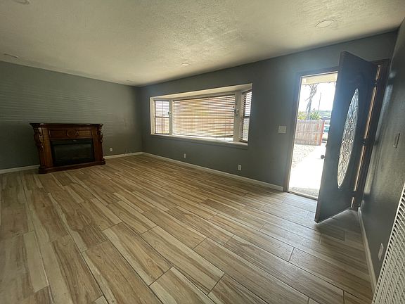 IMG_7644~photo_04162025