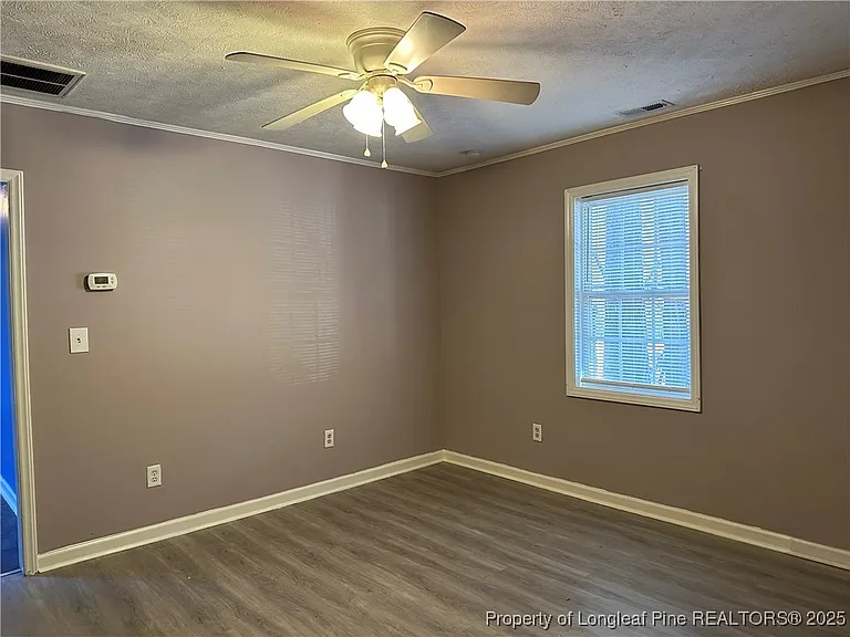 209 Spears Dr — Photo 6