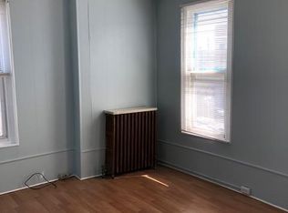 2501 S Warnock St, Philadelphia, PA 19148