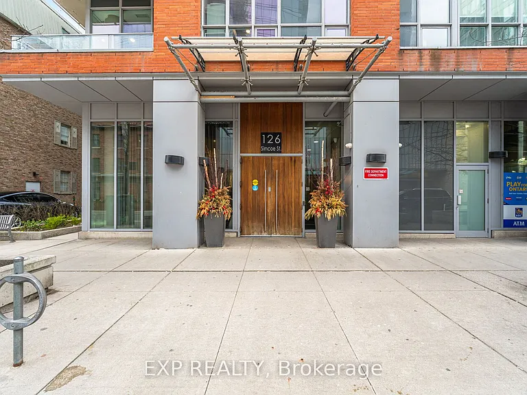 126 Simcoe St #1907 — Photo 2