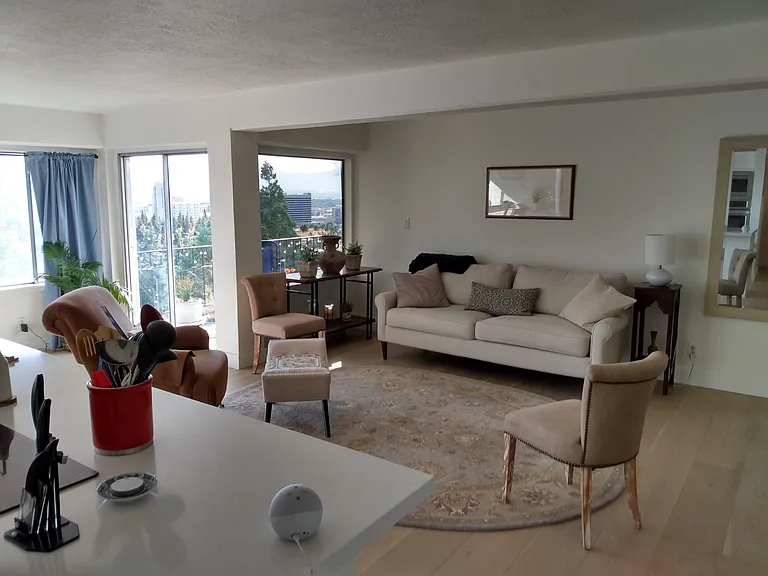 8 E Hillside Ave #408 — Photo 1