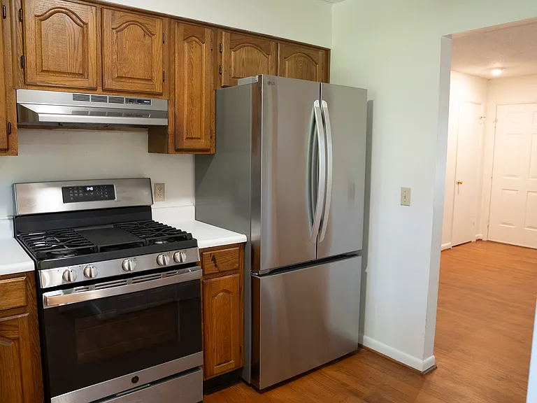 2504 Hermitage Rd — Photo 13