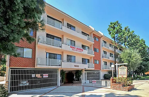 15222 Magnolia Blvd Photo 1