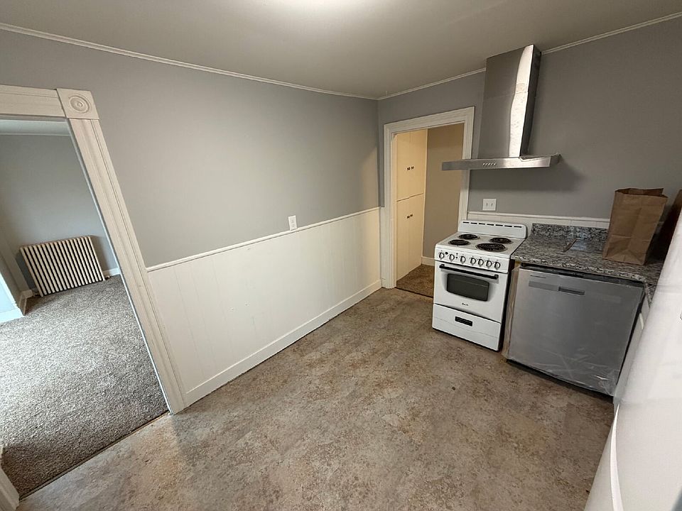 1st image of 113 Bank St APT 2A