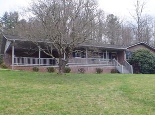85 Muskrat Rd, Franklin, NC 28734