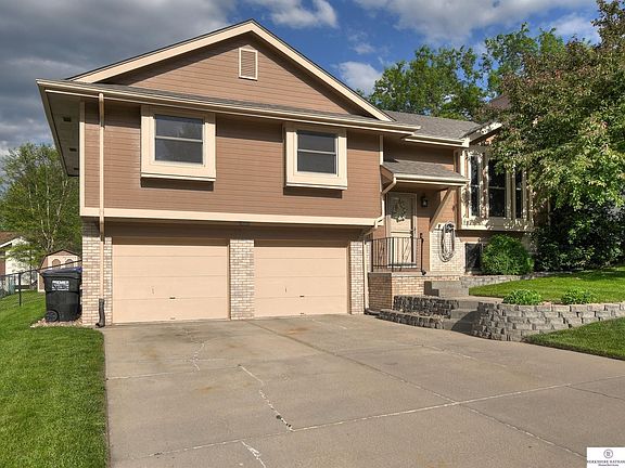 2nd image of 7821 S 70th St