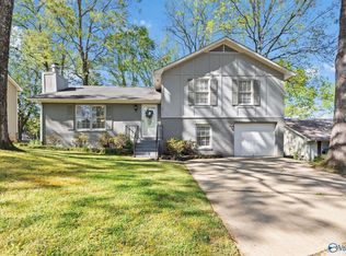 1011 Antietam Rd SE, Huntsville, AL 35803