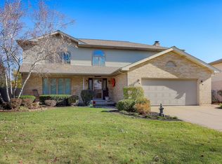 5629 Walnut Ave, Downers Grove, IL 60516