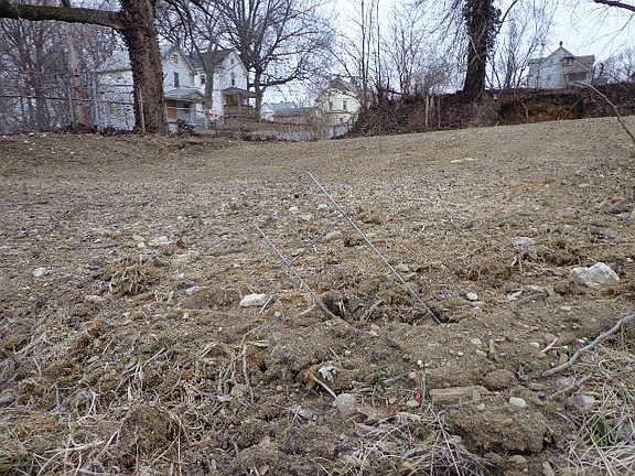 5th image of 161 W Miller Ave