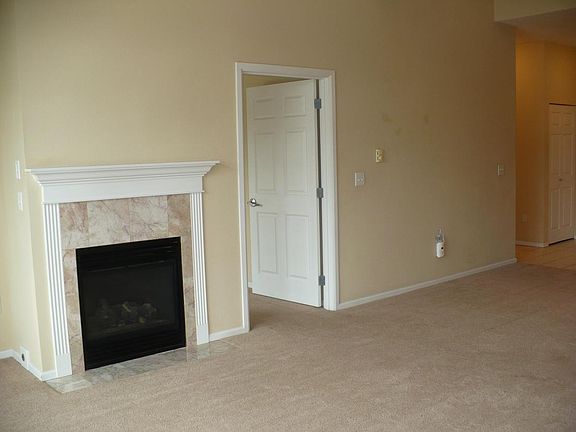 3rd image of 12224 NE 8th St APT 206