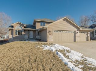 1535 Monarch St, Shakopee, MN 55379