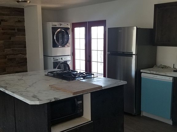 4th image of 716 W Mountain View Dr