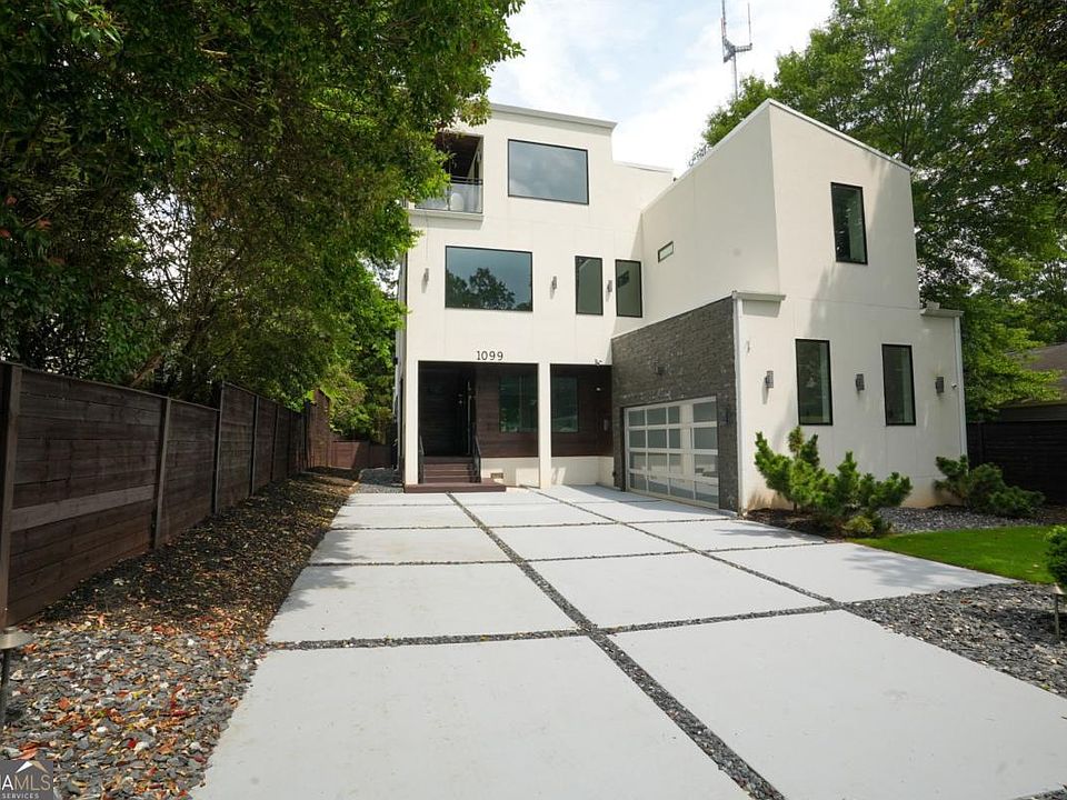 1st image of 1099 Vista Trl NE