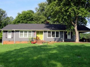 2146 Storm Canyon Rd, Winston Salem, NC 27106