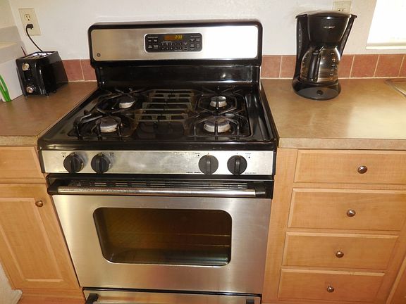 3rd image of 3151 Federalist Ln