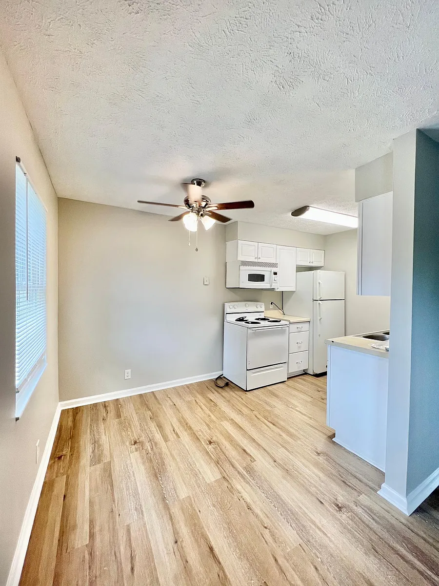 Building Photo - 1309 Powhatan Trl #2