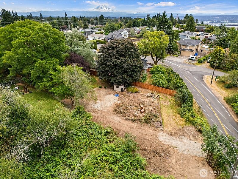 3rd image of 151 Browns Point Boulevard