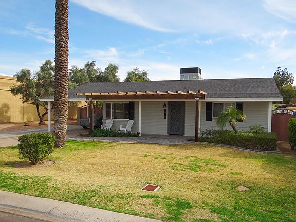 2nd image of 1711 E Solano Dr