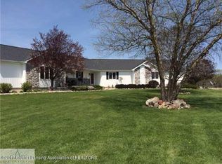 2140 Carlisle Hwy, Charlotte, MI 48813