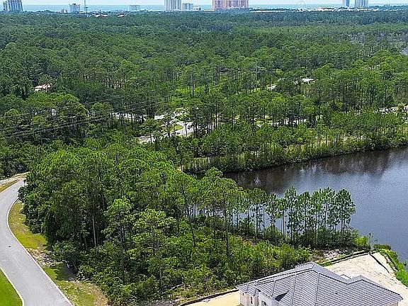 4th image of 300 Trieste Blvd
