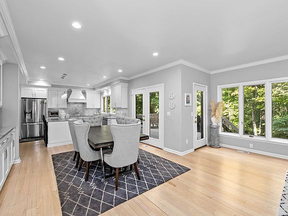 5th image of 10734 Weatherstone Ct