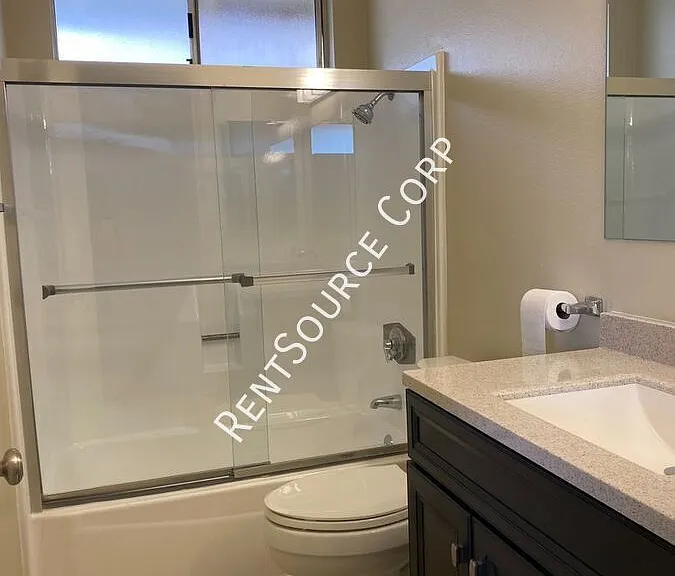 25000 Walnut St #12 — Photo 7