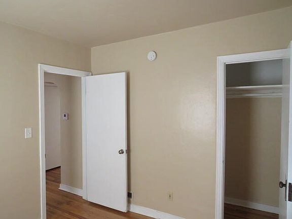 5th image of 76 Barney Blvd
